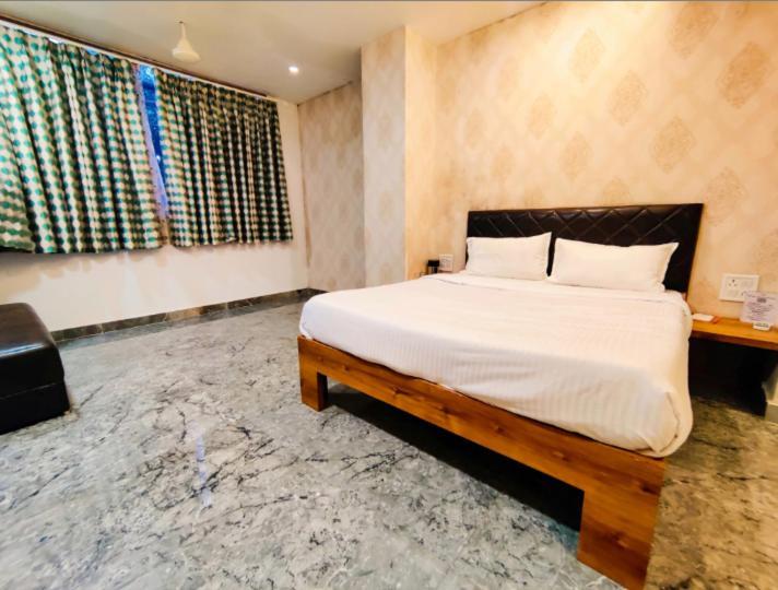 Hotel The Shah Imperial Gwalior Exterior foto