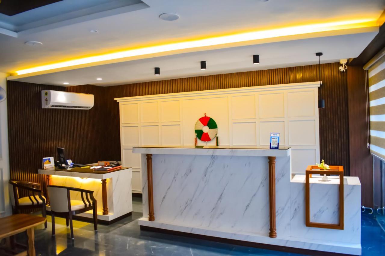 Hotel The Shah Imperial Gwalior Exterior foto