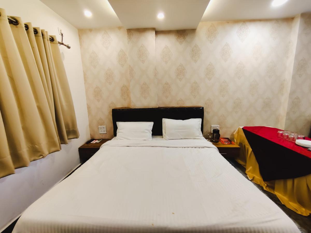 Hotel The Shah Imperial Gwalior Exterior foto