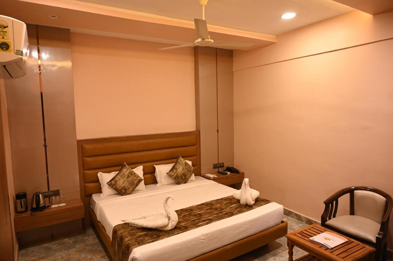 Hotel The Shah Imperial Gwalior Exterior foto
