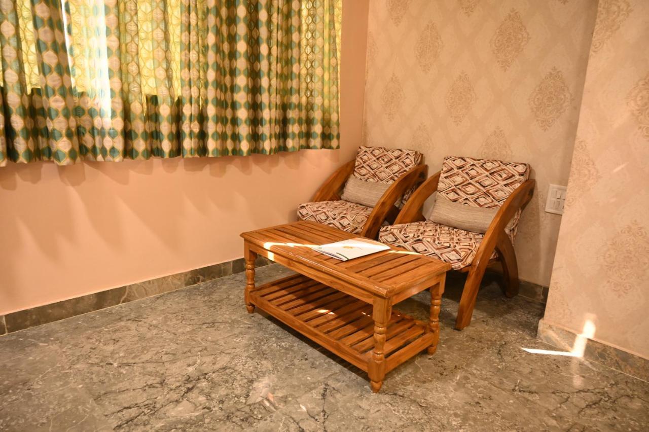 Hotel The Shah Imperial Gwalior Exterior foto