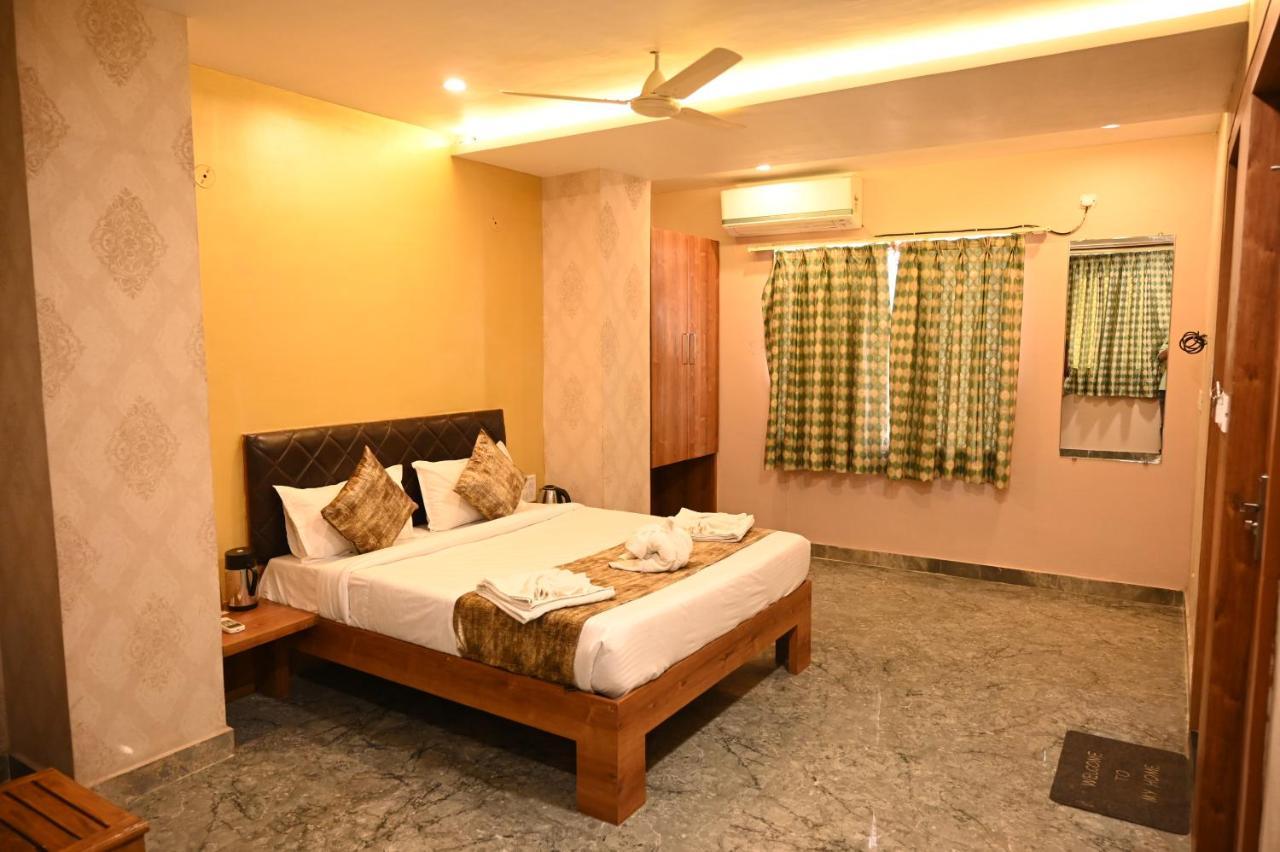 Hotel The Shah Imperial Gwalior Exterior foto